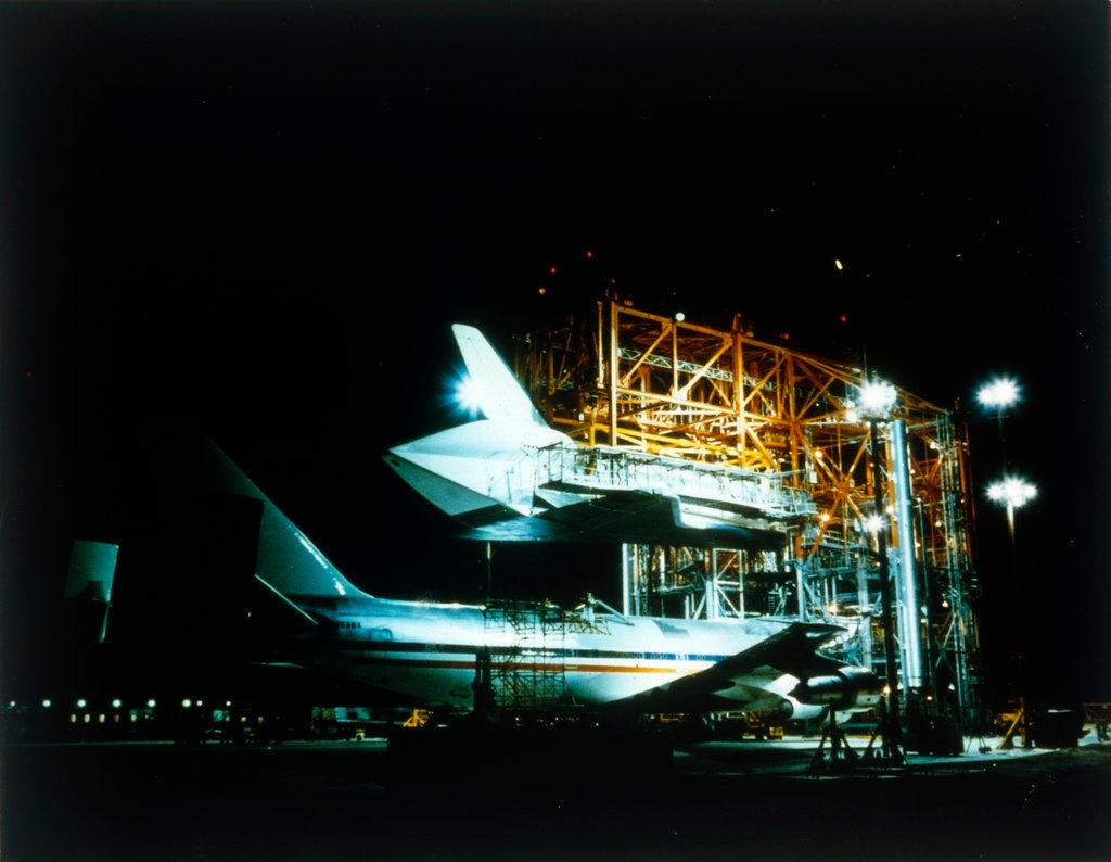 Detail of Space Shuttle and 747 carrier plane in Mate-Demate Device by NASA