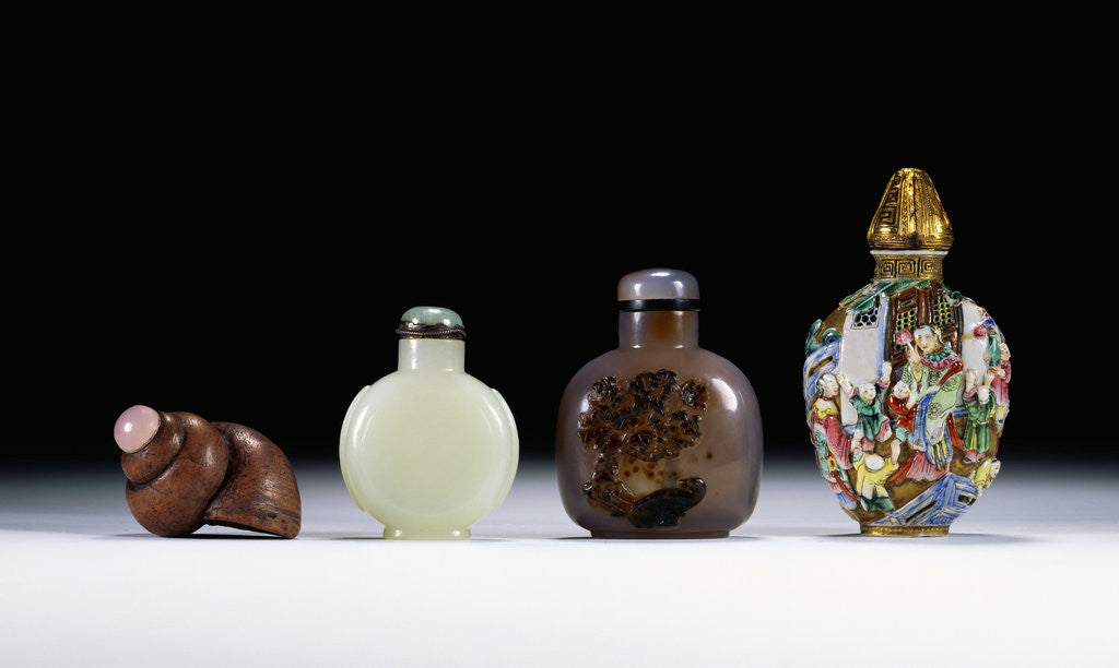 Detail of A collection of Chinese snuff bottles by Anonymous