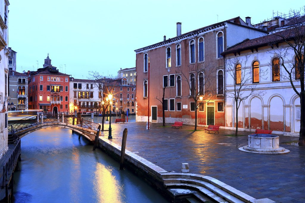 Detail of Campo San Vio, near the Accademia bridge. by Anonymous