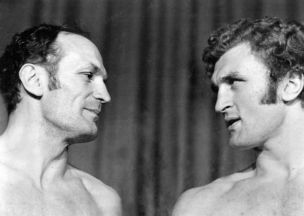 Boxers Henry Cooper and Joe Bugner posters & prints by Associated ...