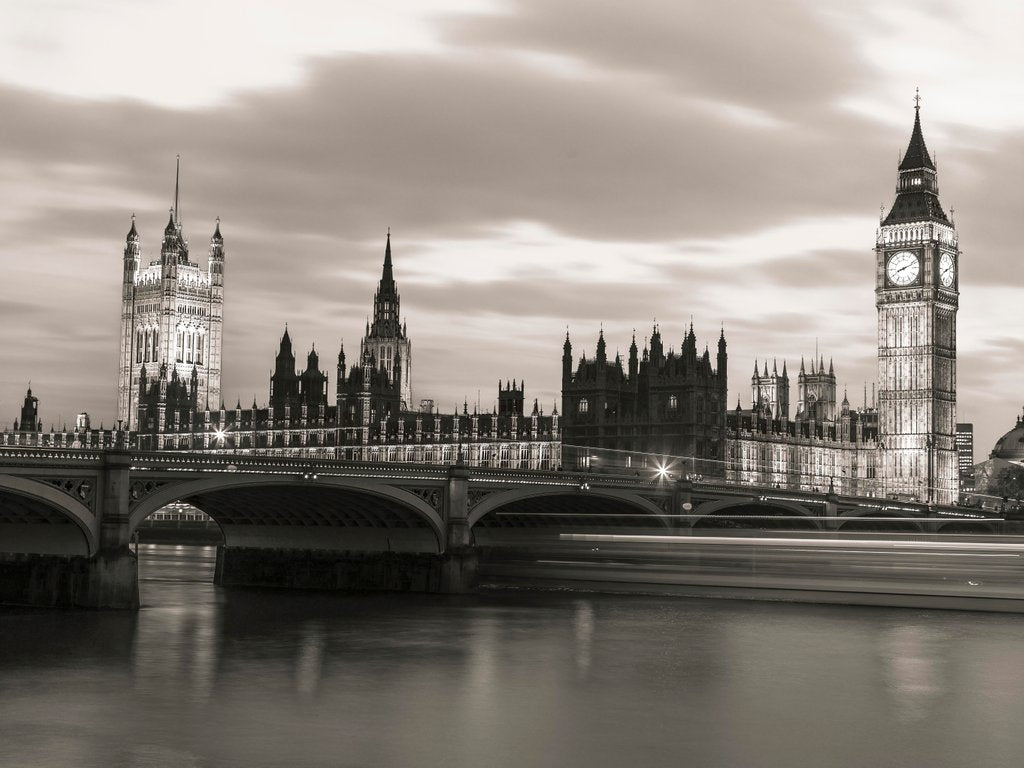 Detail of Westminster bridge at dusk by Assaf Frank