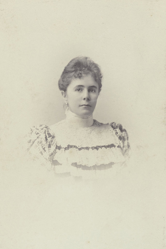 Detail of Portrait Charlotte Matthes-Doorman. Koene, c. 1890 - c. 1895 by Koene & Büttinghausen