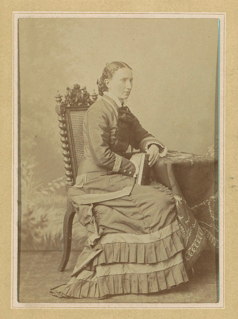 Detail of Photo album of a Dutch family with 168 cartes-de-visite and cabinet pictures by J.C. Reesinck