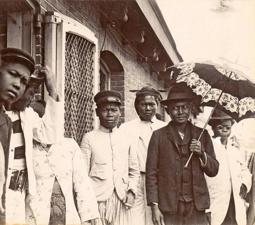 Detail of Family Album including pictures of Wijnhandel Kraaij & Co. Bordeaux Amsterdam by Anonymous
