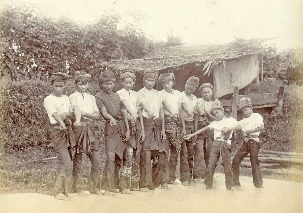 Detail of Group of Indian boys with the right arm outstretched, allowing dancers by Anonymous