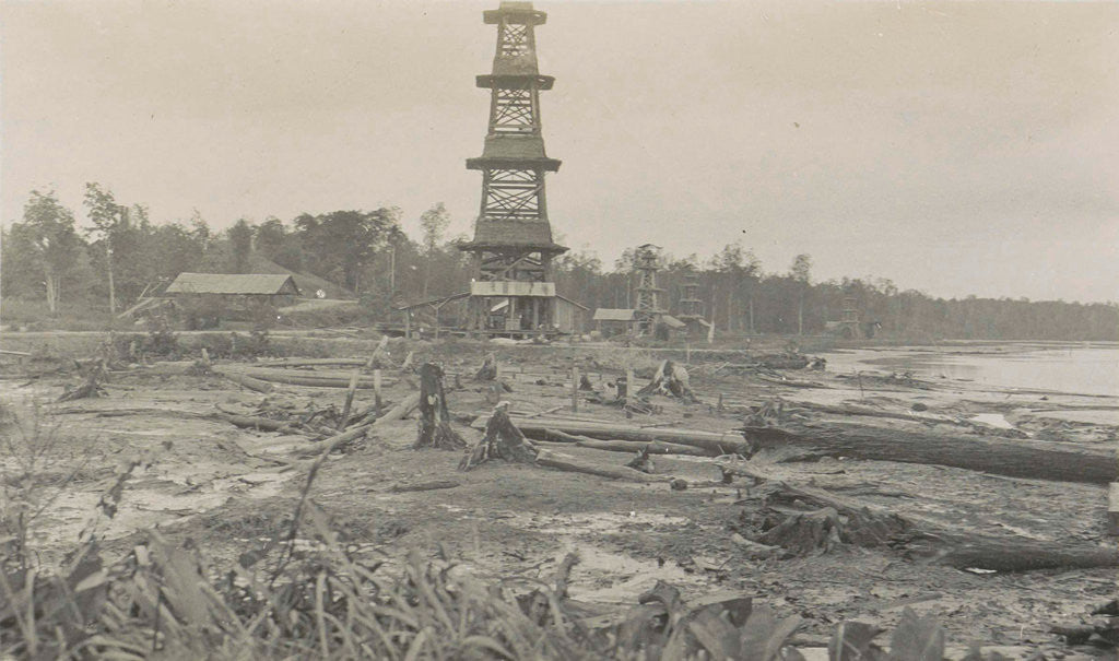 Detail of Sumatra, Pangkalang-Soesoeh new rig under construction, Indonesia by Anonymous