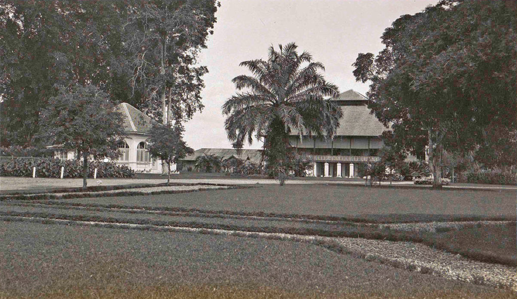 Detail of The house and office of the inspector of the Deli Maatschappij in Bindjai Langkat in Sumatra by Anonymous