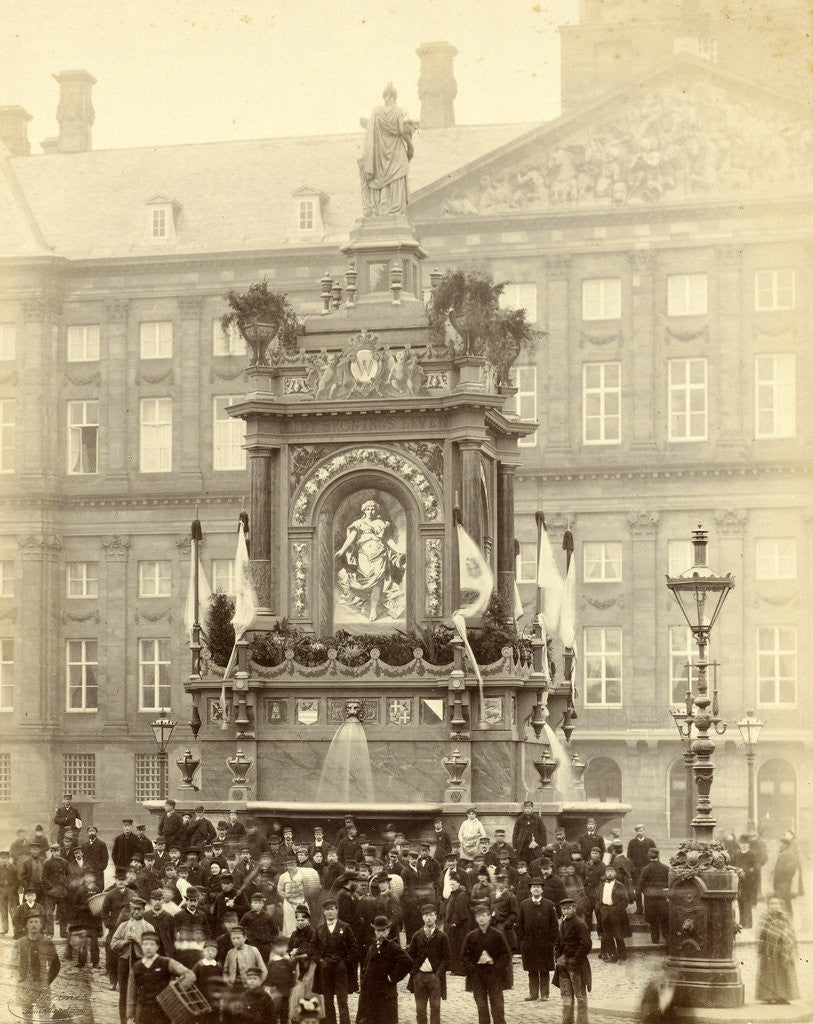 Detail of monument de Eendracht on the dam during the Feasts of April 1887 in Amsterdam by Albert Greiner