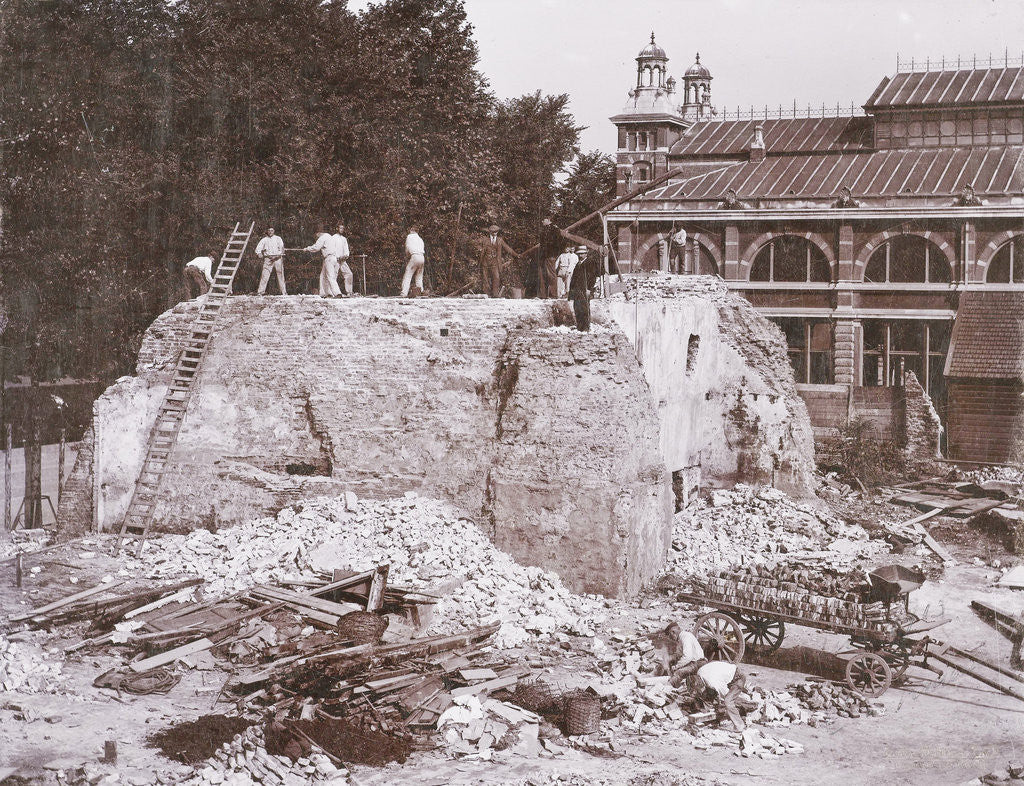 Detail of Demolition of ruins (a stronghold or Vredenburg) in Utrecht by Anonymous