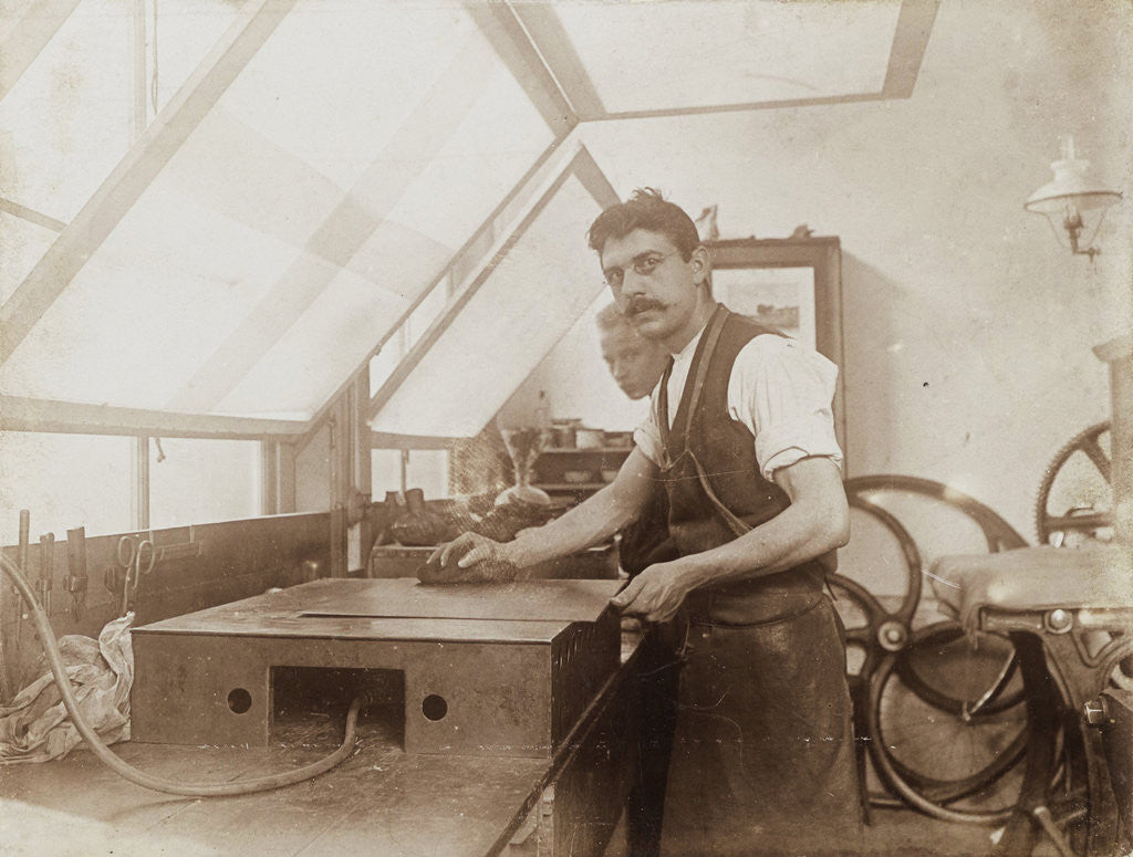 Detail of stump in etching workshop by Willem Witsen