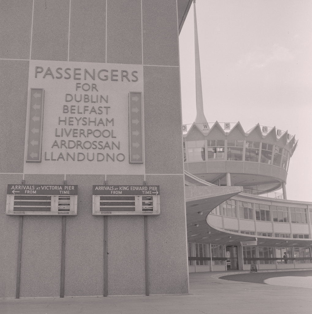Detail of Seamen's strike, Sea Terminal by Manx Press Pictures
