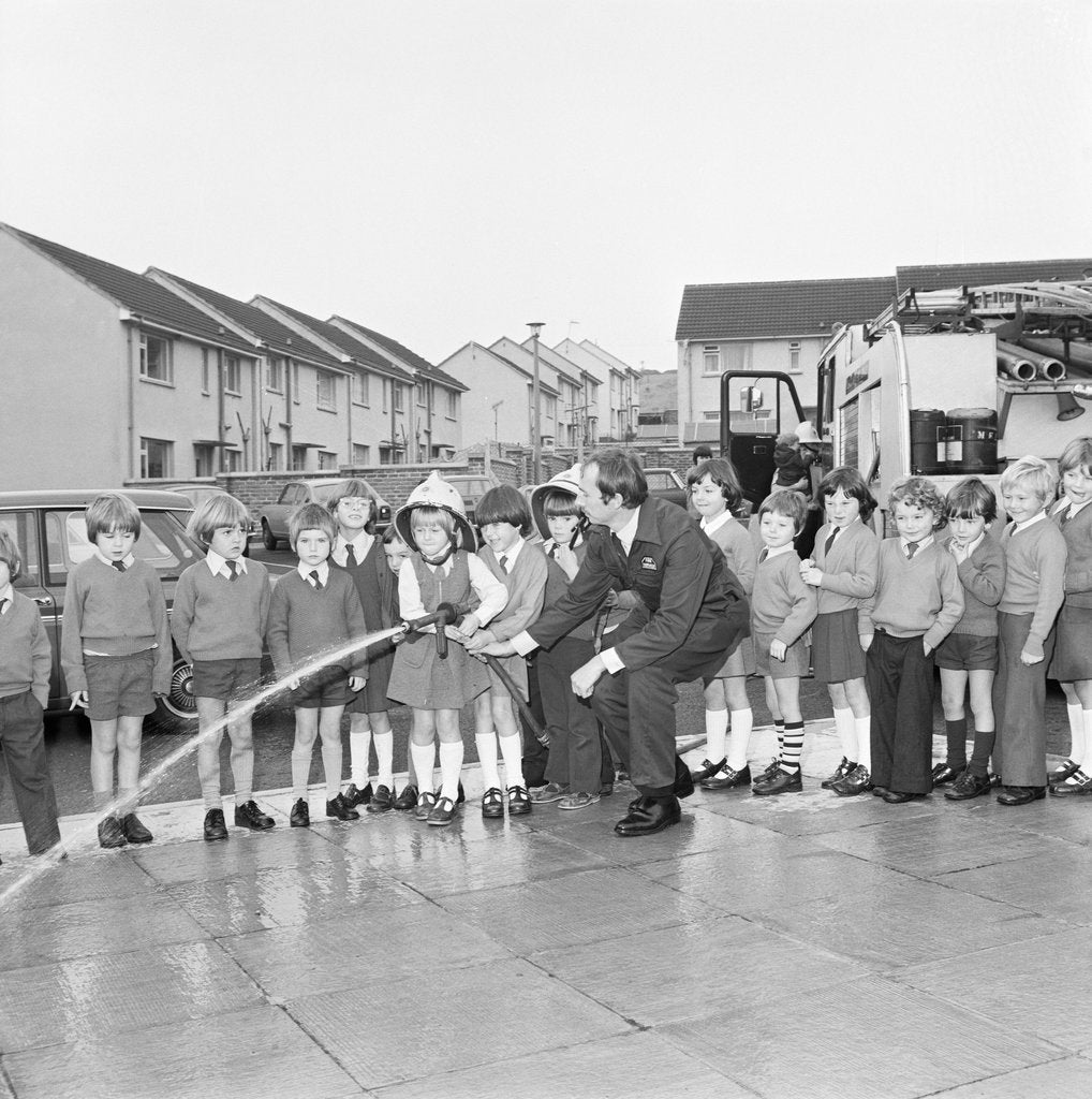 Detail of Fire Service visit to Annagh Coar School by Manx Press Pictures