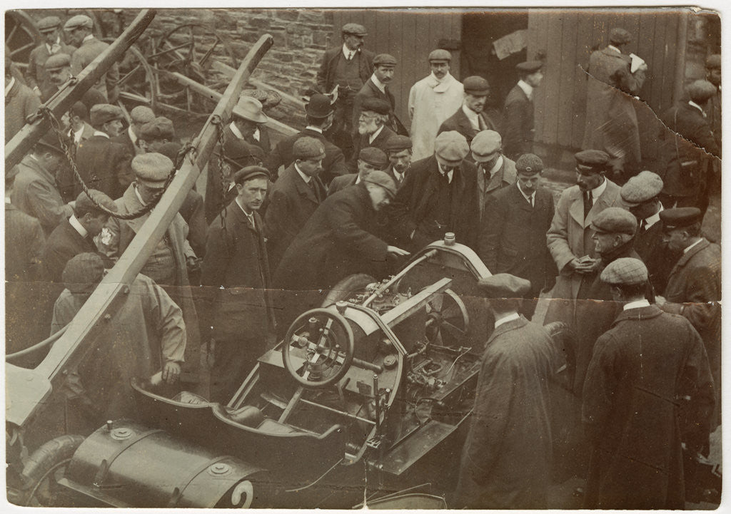 Detail of Star racer No. 2 during technical inspection on 29 May 1905 by Anonymous