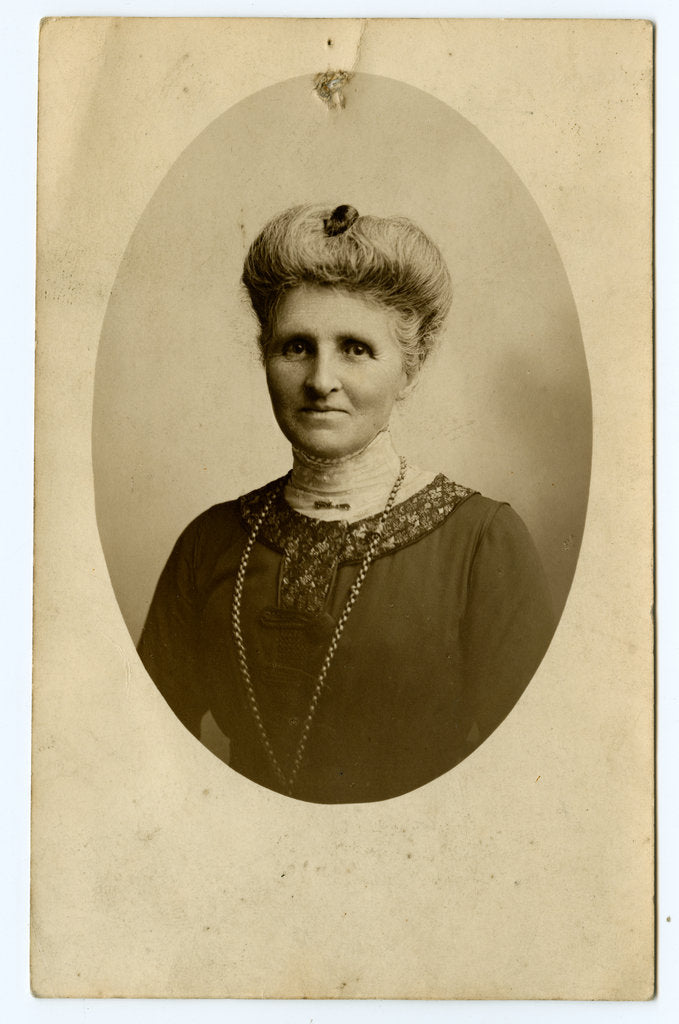 Detail of Mrs Mary Agusta Kneale (nee Sumner) - studio portrait by George Bellett Cowen