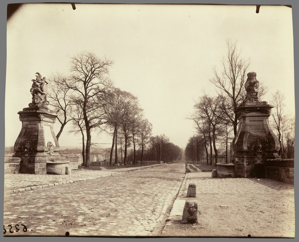 Detail of Juvisy, les belles fontaines by Eugène Atget