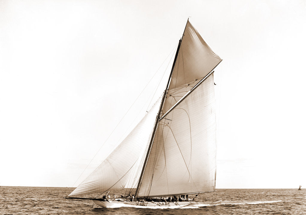 Detail of Columbia setting spinnaker boom, Oct. 3, 1899 by Anonymous