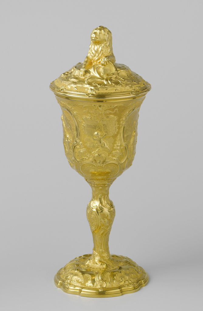 Detail of Jar with lid, made for the couple of Johan van Borssele van der Hoge and Anna Margaretha Elisabeth Coninck by Anonymous