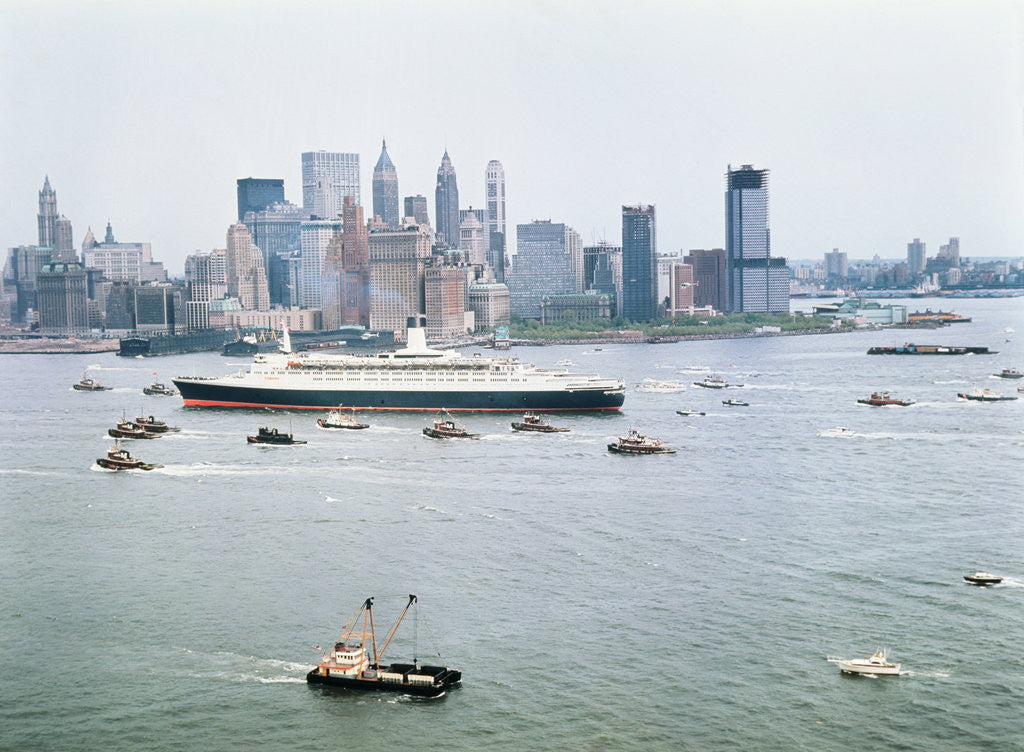 Detail of Queen Elizabeth II on the Hudson River by Corbis